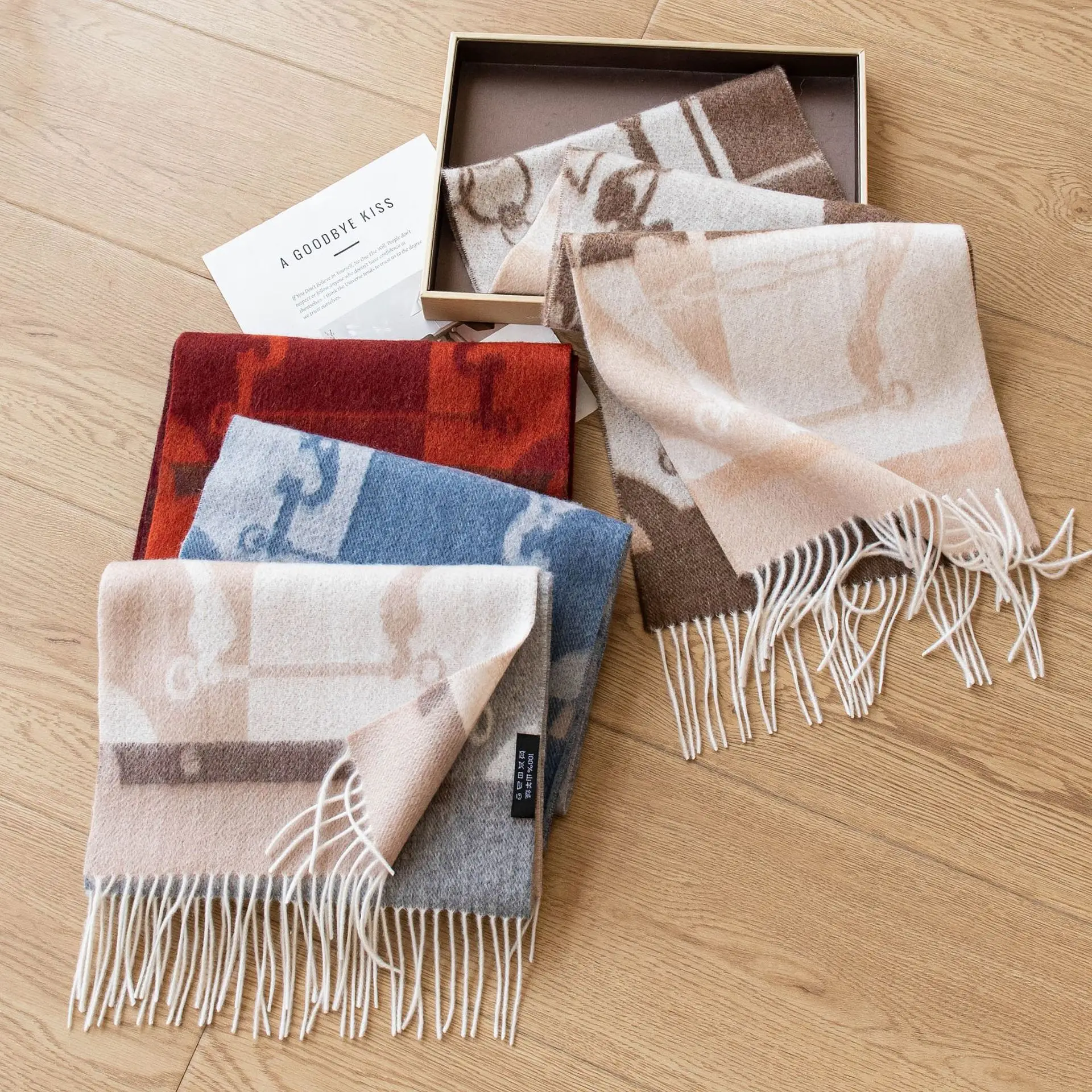 2025 100% Cashmere Jacquard Scarf Women, Retro Winter Shawl Hijab Hair Wrap, Elegant Warm Fashionable Styling for Cold Weather 
2025 100% Cashmere Jacquard Scarf Women, Retro Winter Shawl Hijab Hair Wrap, Elegant Warm Fashionable Styling for Cold Weather