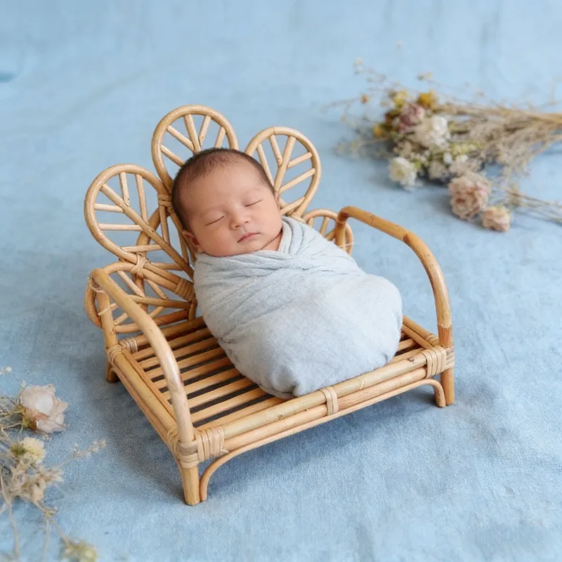 Vietnam-Sourced Rattan Bench Newborn Photography Props Practical Posing Furniture Essential Gear for Studio Baby Portrait Shoots
Vietnam-Sourced Rattan Bench Newborn Photography Props Practical Posing Furniture Essential Gear for Studio Baby Portrait Shoots