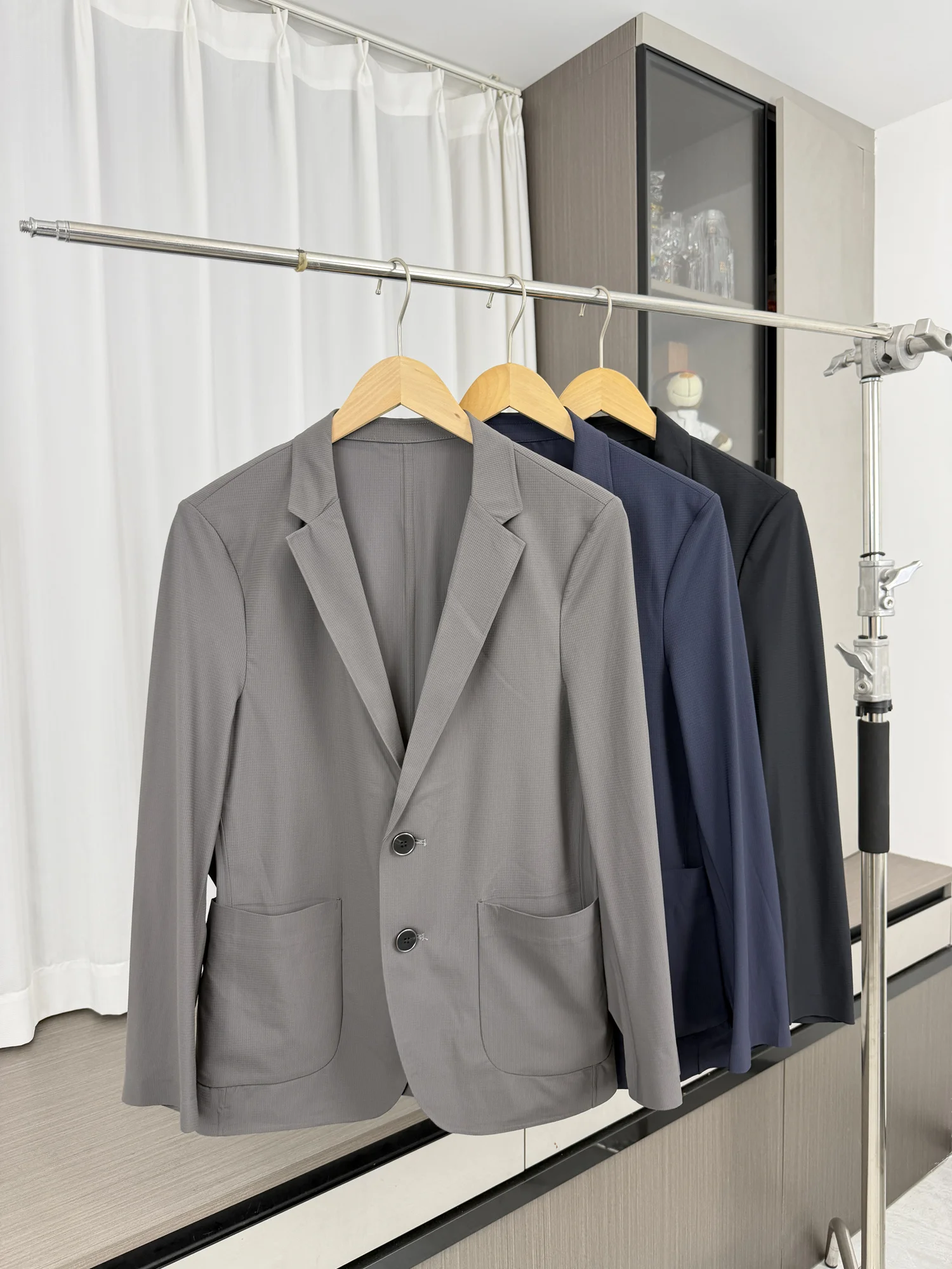 Recommended! Simple And Elegant! Men's Casual Business Commute Flat Collar Suit Jacket Trendy Spring Summer Outerwear
Recommended! Simple And Elegant! Men's Casual Business Commute Flat Collar Suit Jacket Trendy Spring Summer Outerwear