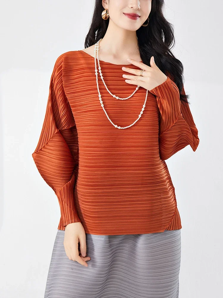 Fashion Casual Hundred Loose Big Size Elegant T-shirt Round Neck Bat Sleeve Solid Colour Women's Tops Miyake 2025 Summer New
Fashion Casual Hundred Loose Big Size Elegant T-shirt Round Neck Bat Sleeve Solid Colour Women's Tops Miyake 2025 Summer New