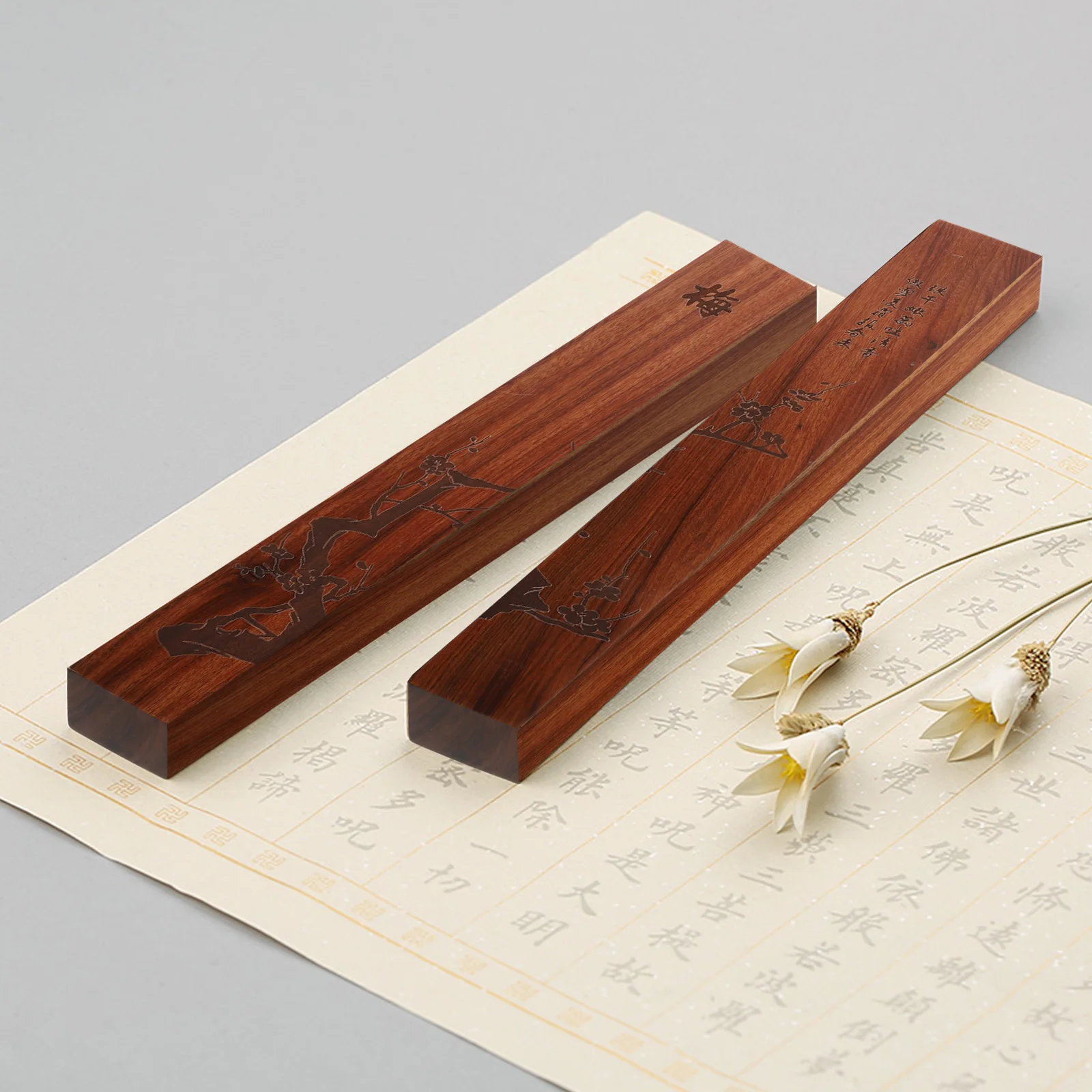 2 Pcs The Office Gifts Home Chinese Calligraphy Paperweights Supplies Art Wood Precious Articles Study Man
2 Pcs The Office Gifts Home Chinese Calligraphy Paperweights Supplies Art Wood Precious Articles Study Man
