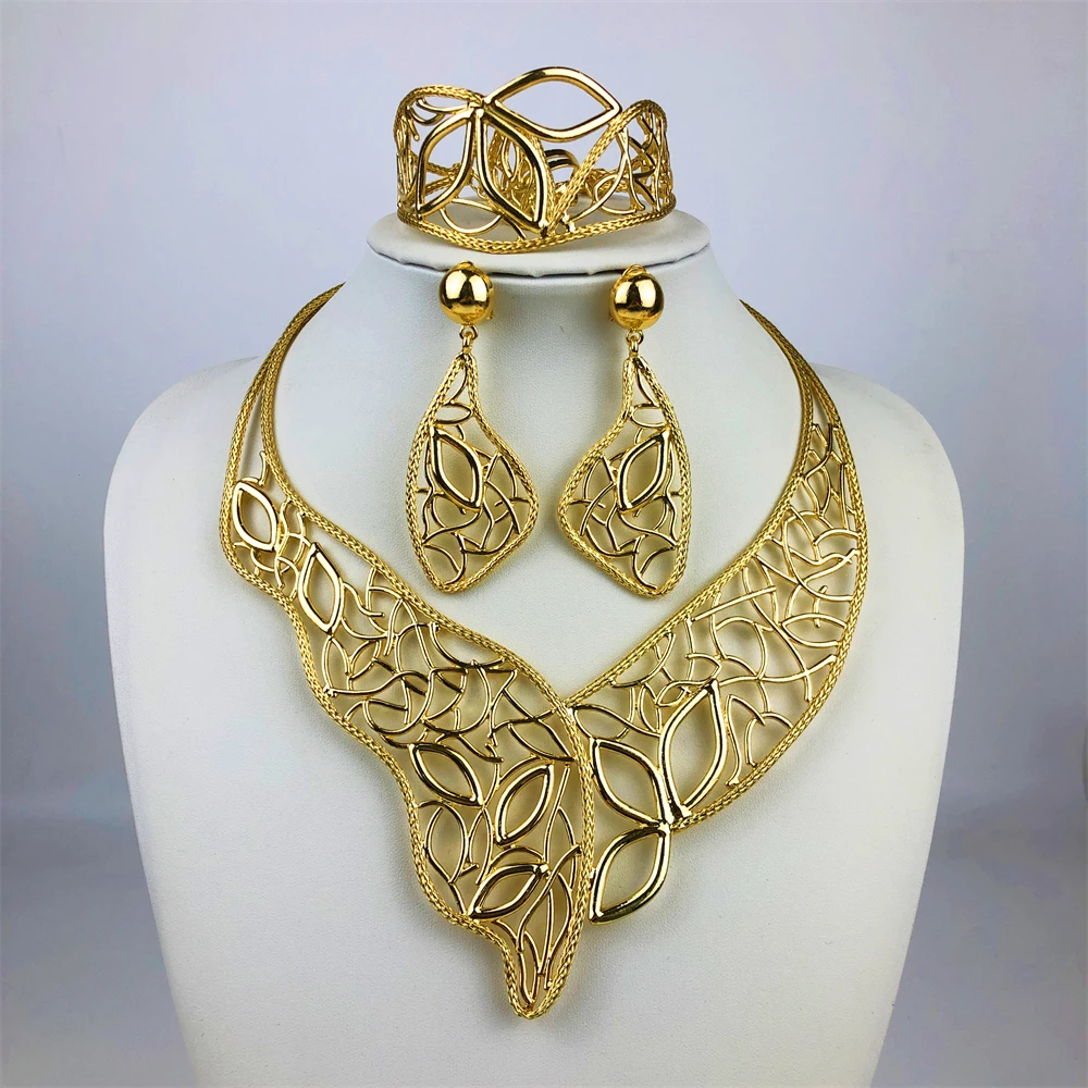Роскошный золотой цвет, 4 шт., женский комплект ювелирных изделий, Нигерия, модное ожерелье в форме бабочки, серьги, браслет, кольцо для африканской вечеринки, свадьбы
Роскошный золотой цвет, 4 шт., женский комплект ювелирных изделий, Нигерия, модное ожерелье в форме бабочки, серьги, браслет, кольцо для африканской вечеринки, свадьбы