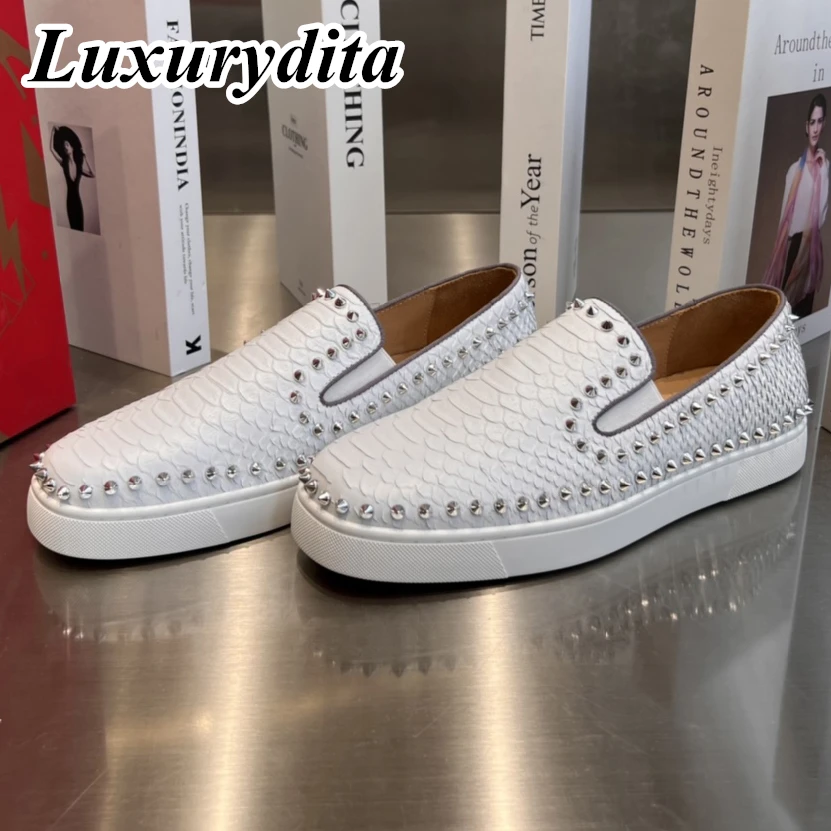 Top Quality Womens Trendy Casual Sneakers Luxury Mens Real Leather Tennis Shoes Designr Red Sole Tide Lovers Rivet Shoes HJ0474
Top Quality Womens Trendy Casual Sneakers Luxury Mens Real Leather Tennis Shoes Designr Red Sole Tide Lovers Rivet Shoes HJ0474