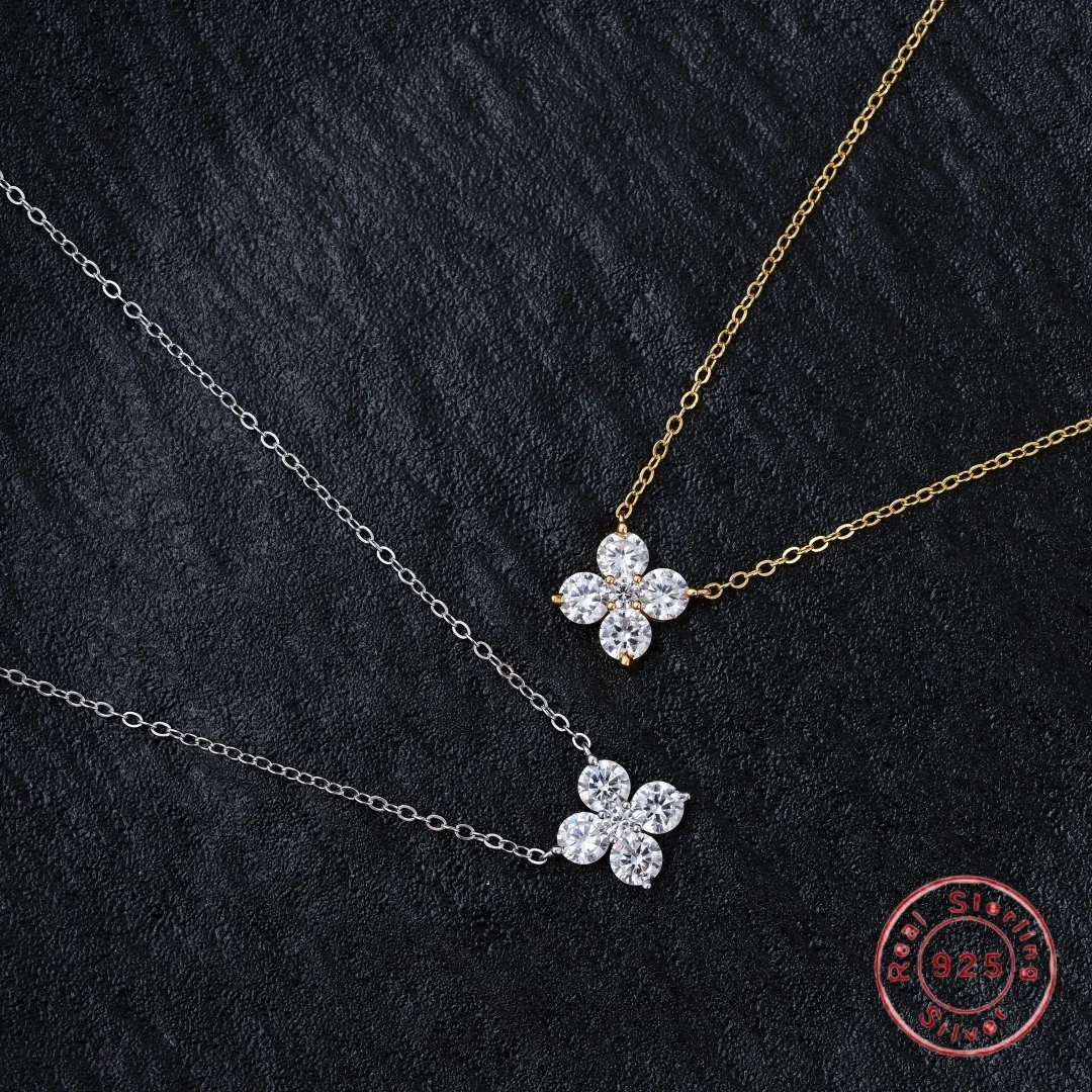 S925 Sterling Silver Light Luxury Fashion Zircon Clover Pendant Necklace, A Simple And Versatile Jewelry For Women SL47
S925 Sterling Silver Light Luxury Fashion Zircon Clover Pendant Necklace, A Simple And Versatile Jewelry For Women SL47
