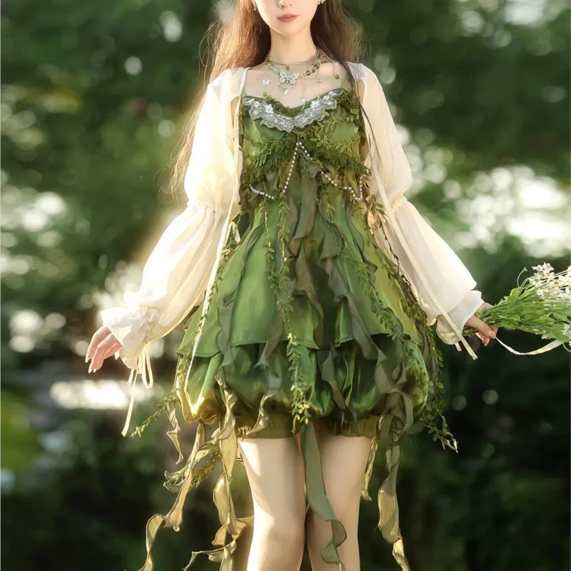 A daily green forest style sweet college dress set
A daily green forest style sweet college dress set