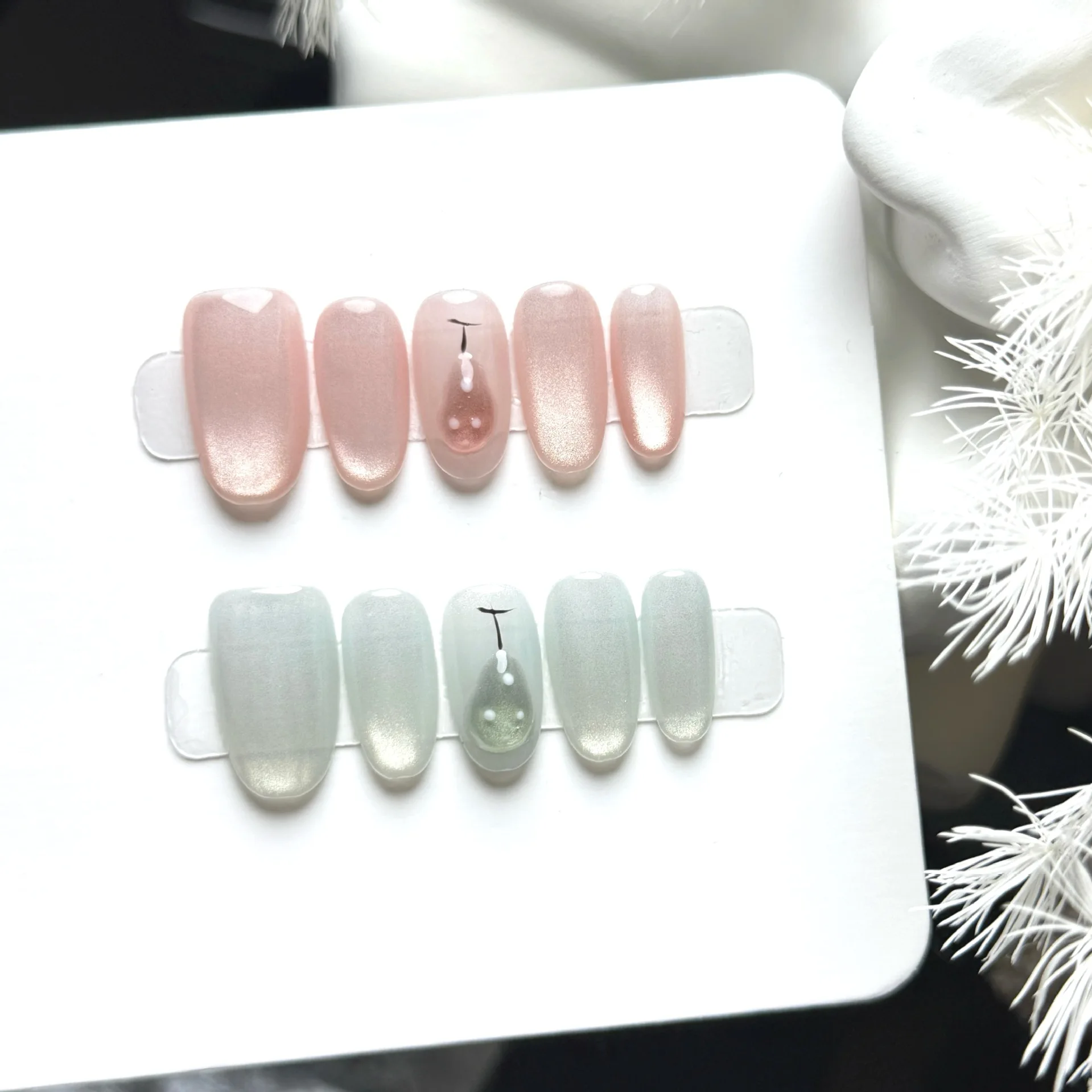 10pcs Handmade Short Oval Press On Nails Nude Pink Cat Eye 3D Pear Design Sweet Cute Fake Nails Wearable Nails Art Tips For Girl
10pcs Handmade Short Oval Press On Nails Nude Pink Cat Eye 3D Pear Design Sweet Cute Fake Nails Wearable Nails Art Tips For Girl