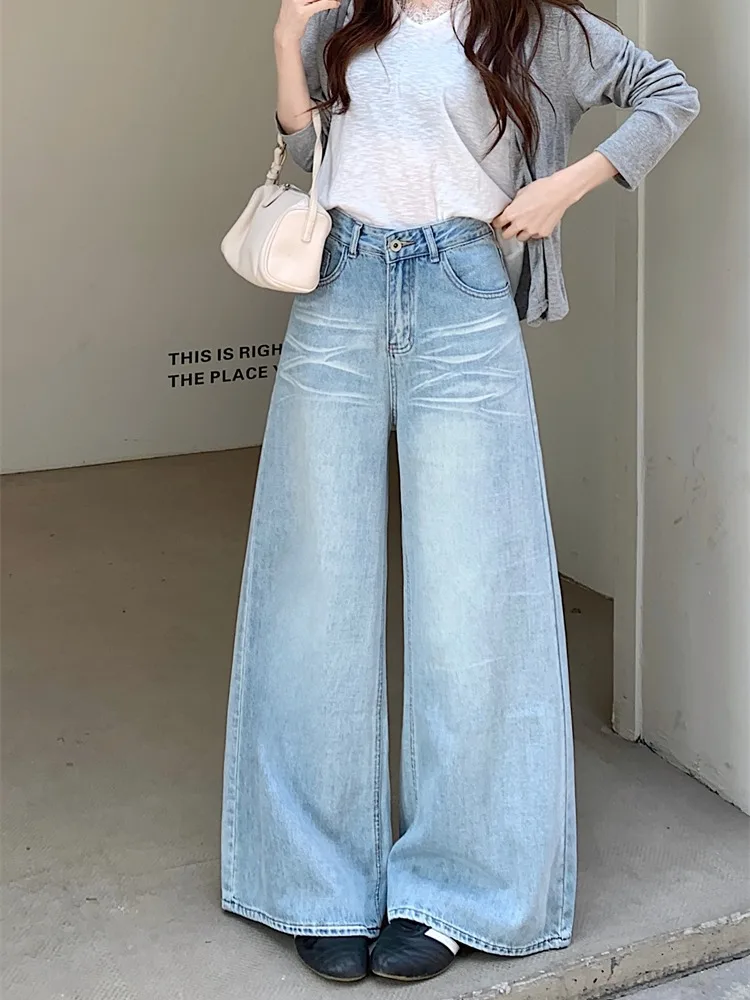 High Waist Distressed Blue Denim Pants Women's Casual Wide Leg Jeans Spring Loose Fit Trousers Fashionable Vintage Style
High Waist Distressed Blue Denim Pants Women's Casual Wide Leg Jeans Spring Loose Fit Trousers Fashionable Vintage Style