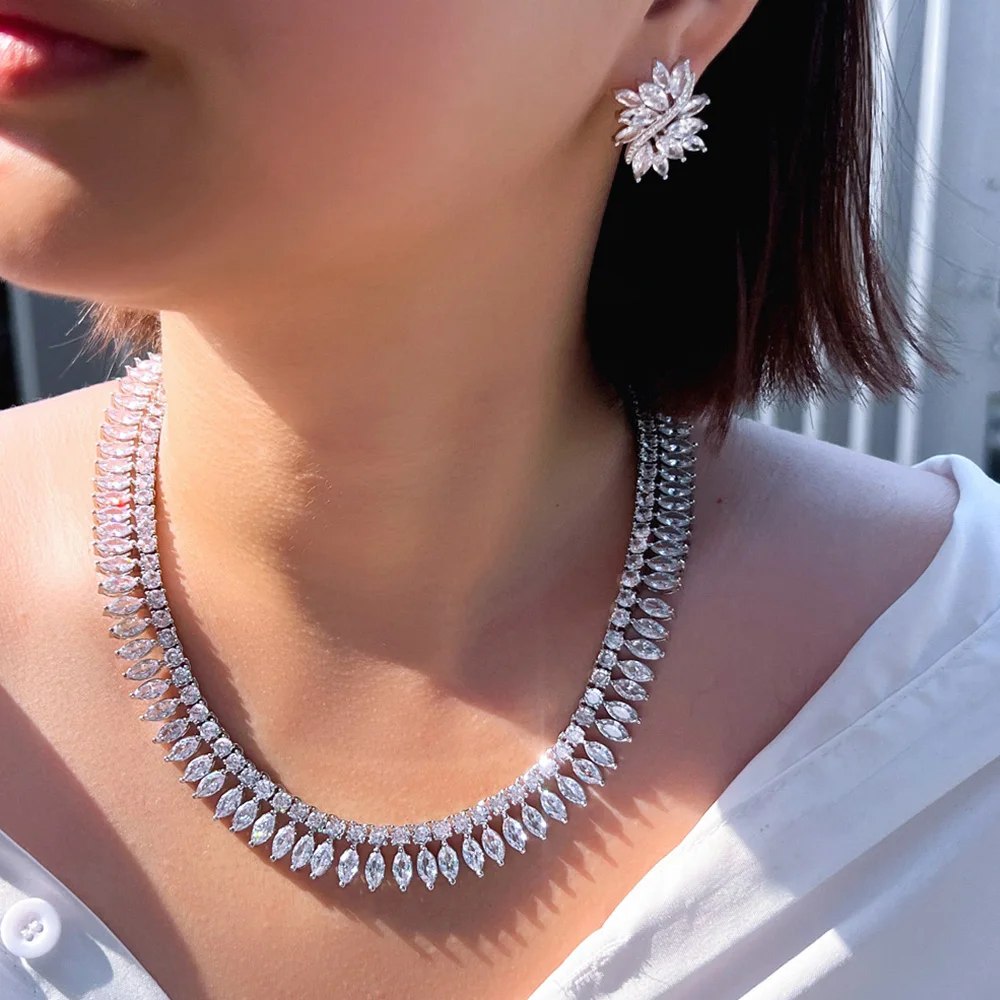 BeaQueen Brilliant Marquise Cut Cubic Zirconia Leaf Daily Necklace Earrings 2Pcs Sets for Women Wedding Party Jewelry Gift JS421
BeaQueen Brilliant Marquise Cut Cubic Zirconia Leaf Daily Necklace Earrings 2Pcs Sets for Women Wedding Party Jewelry Gift JS421