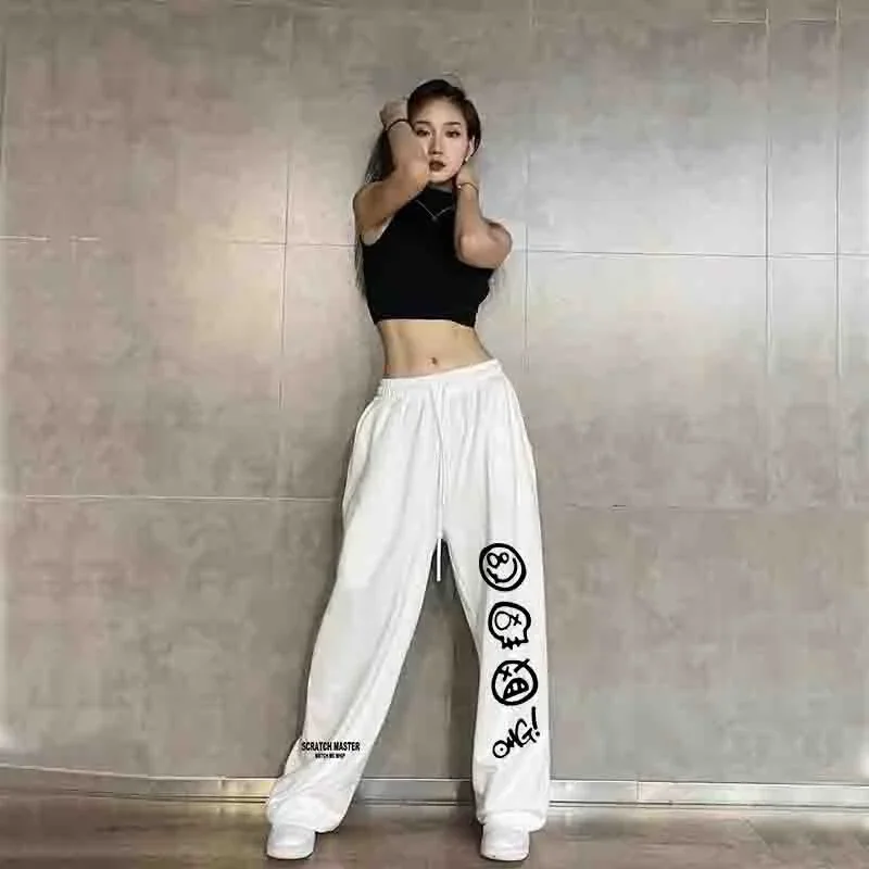 Korean Versatile Sports Pants Women's Loose Hip Hop Street Straight Casual Y2k Street Dance Pants Sweatpants Women Clothes
Korean Versatile Sports Pants Women's Loose Hip Hop Street Straight Casual Y2k Street Dance Pants Sweatpants Women Clothes