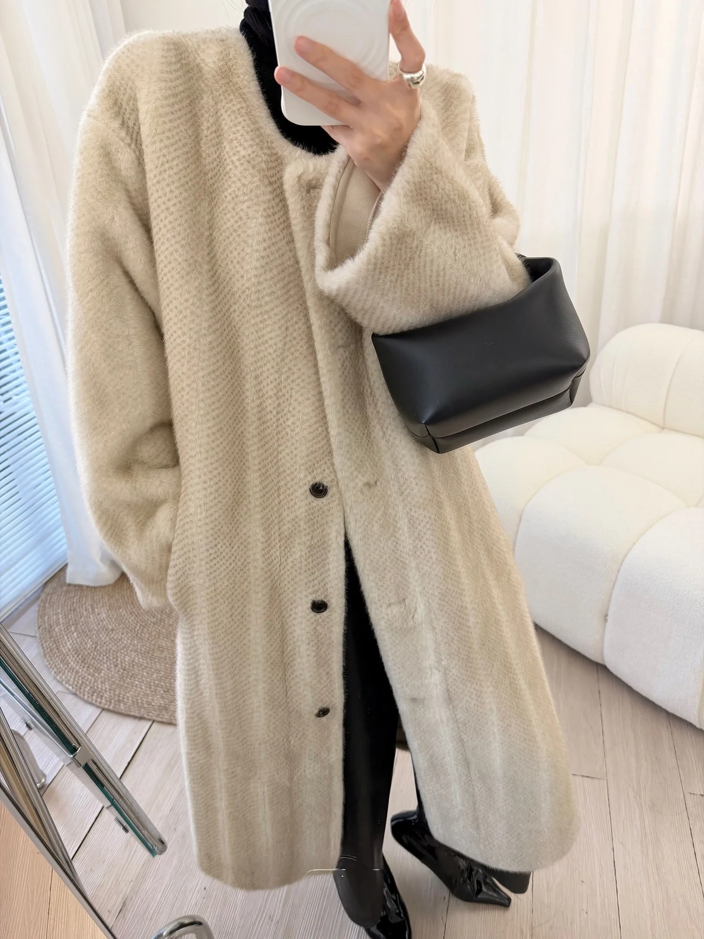 MUCCHIC Vintage-Sle Long Fur Coat Artificial Mink Velvet Leather Fur Inteated Warmth Pure Color Universal Fit Women's Out...
MUCCHIC Vintage-Sle Long Fur Coat Artificial Mink Velvet Leather Fur Inteated Warmth Pure Color Universal Fit Women's Out...