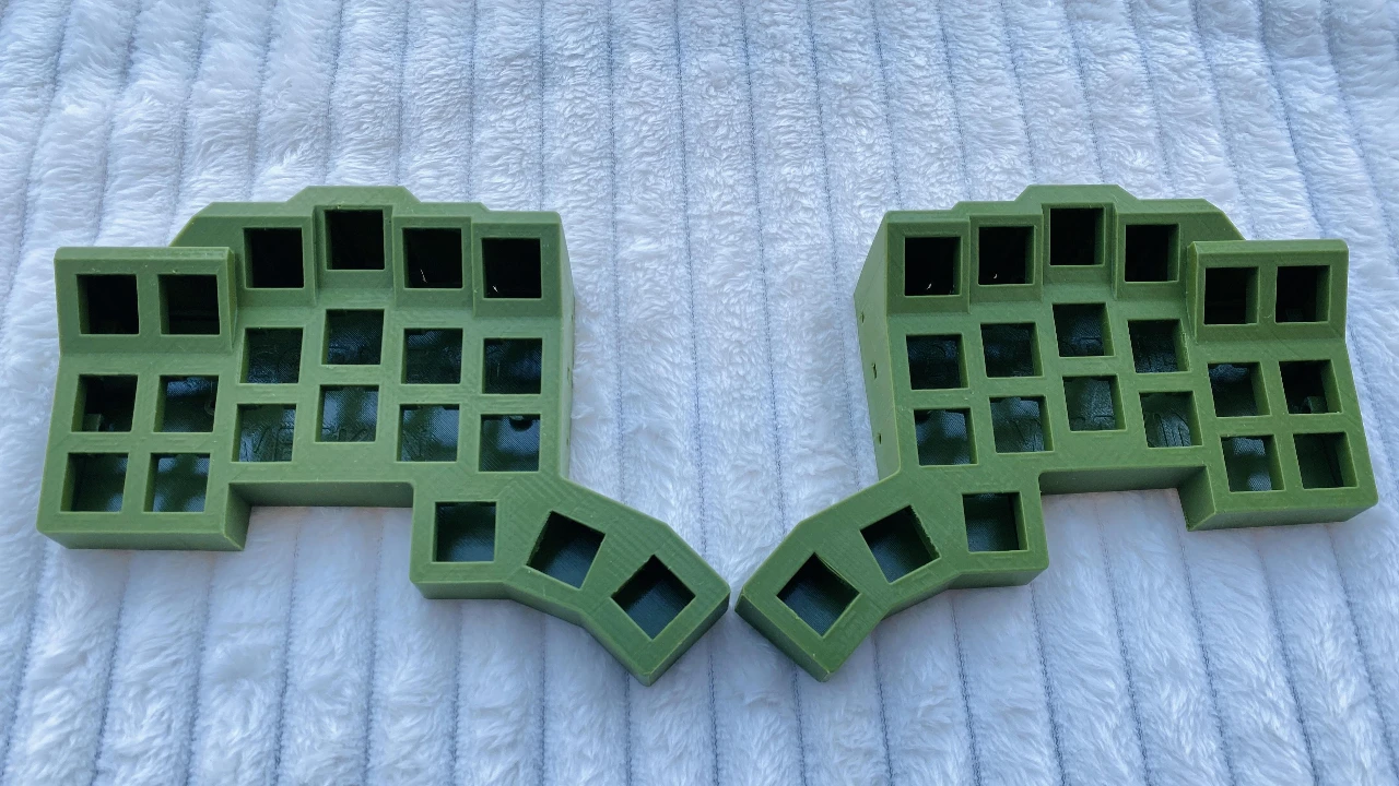 Corne 3D Split Keyboard 3x6 42keys Custom Wireless Single-mode 2.4G VIAL Keyboard Kit Combo+tap_dance+macro 3D Printing Keyboard
Corne 3D Split Keyboard 3x6 42keys Custom Wireless Single-mode 2.4G VIAL Keyboard Kit Combo+tap_dance+macro 3D Printing Keyboard