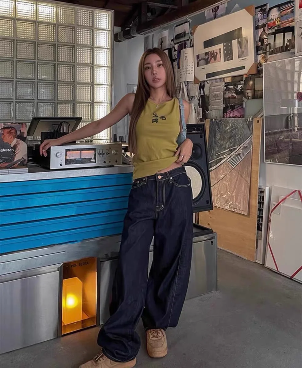 Classic Deep Denim Color Loose Lines Jeans Lin Na Lian Women's Faion High Waist Straight Leg Blue Jeans Autumn 2025
Classic Deep Denim Color Loose Lines Jeans Lin Na Lian Women's Faion High Waist Straight Leg Blue Jeans Autumn 2025