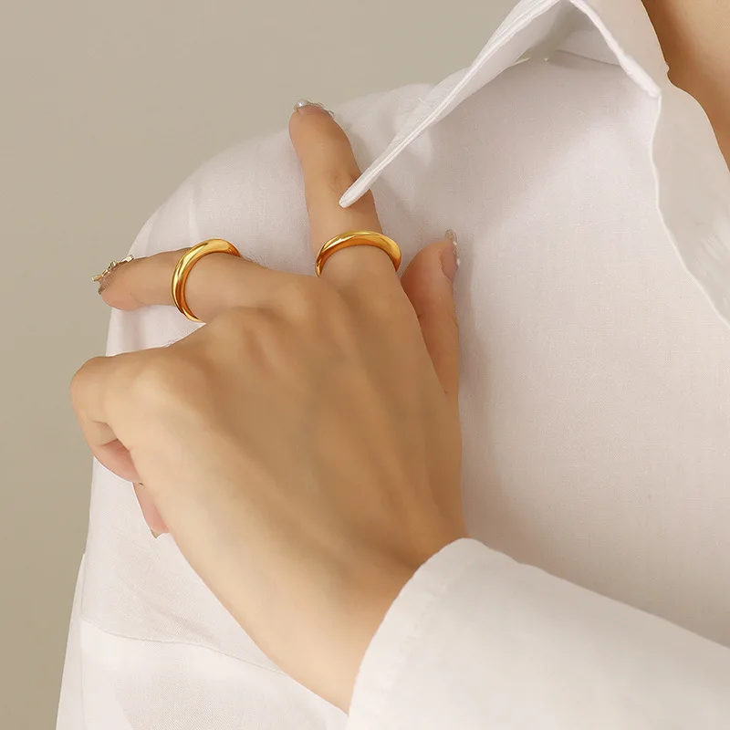 New Tarnish Free IP 18k Gold Plated Stainless Steel Facted Cut Plain Bold Stacker Rings for Women Waterproof Hand Jewelry
New Tarnish Free IP 18k Gold Plated Stainless Steel Facted Cut Plain Bold Stacker Rings for Women Waterproof Hand Jewelry