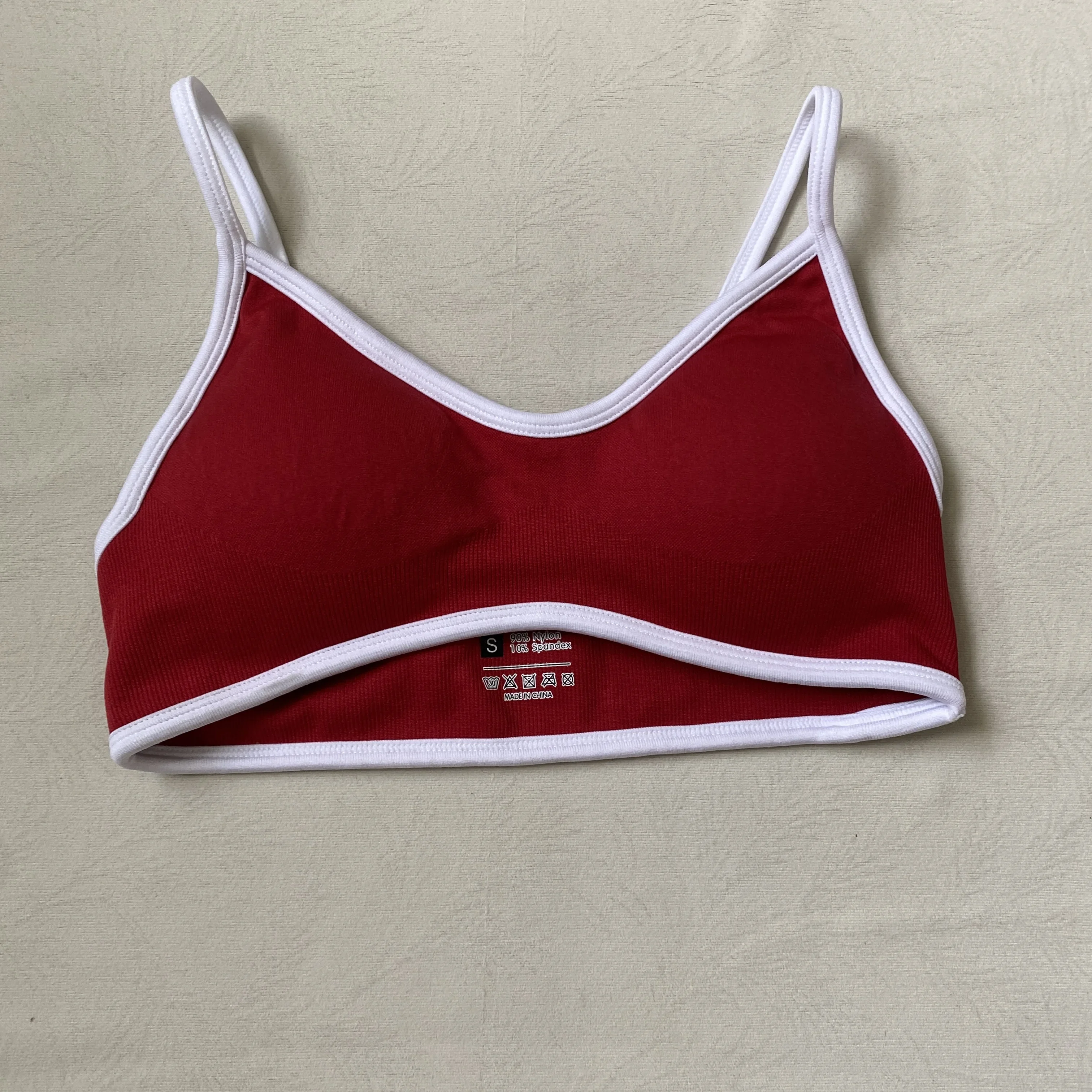 LOGO Shock-Absorbing Yoga Sports Bra Fashionable Cross-Border Design Outerwear Comfortable Sports Top for Active Wear
LOGO Shock-Absorbing Yoga Sports Bra Fashionable Cross-Border Design Outerwear Comfortable Sports Top for Active Wear