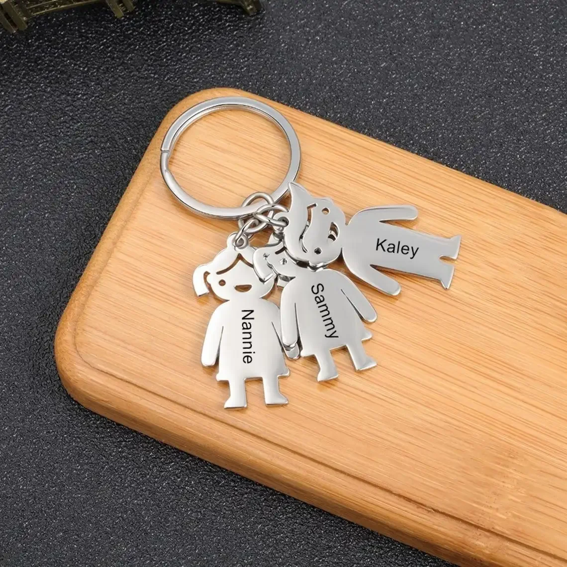 Engrave Kids Names Stainless Steel Key Rings Pendant Charms Customized Key Chain Family with Kids Child Names Gifts for Grandma
Engrave Kids Names Stainless Steel Key Rings Pendant Charms Customized Key Chain Family with Kids Child Names Gifts for Grandma