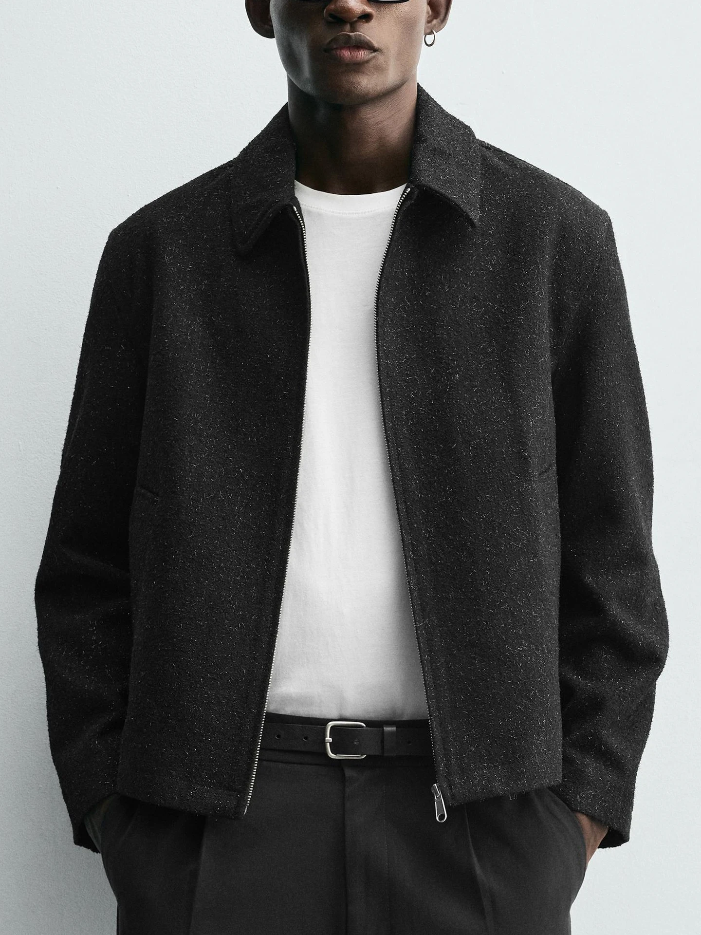 Новая осенняя мужская куртка на молнии из смесовой шерсти с люминесцентными вставками, повседневная, приталенная, с длинными рукавами, однотонная
Новая осенняя мужская куртка на молнии из смесовой шерсти с люминесцентными вставками, повседневная, приталенная, с длинными рукавами, однотонная