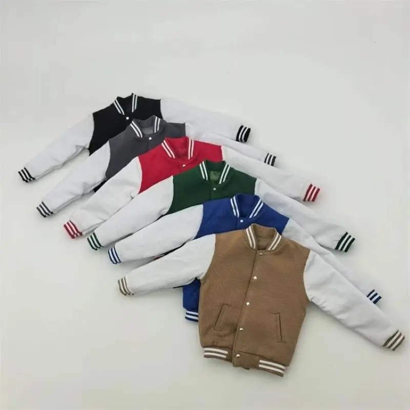 Бейсбольная куртка в масштабе солдата 1/6, модель одежды, аксессуары для игрушек, подходят для 12-дюймовых экшн-фигурок, куклы на складе
Бейсбольная куртка в масштабе солдата 1/6, модель одежды, аксессуары для игрушек, подходят для 12-дюймовых экшн-фигурок, куклы на складе