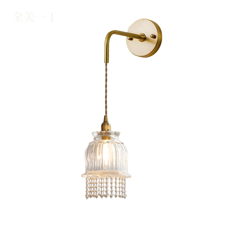 Light luxury American single-headed small chandelier pearl chandelier glass bay window lamp
Light luxury American single-headed small chandelier pearl chandelier glass bay window lamp