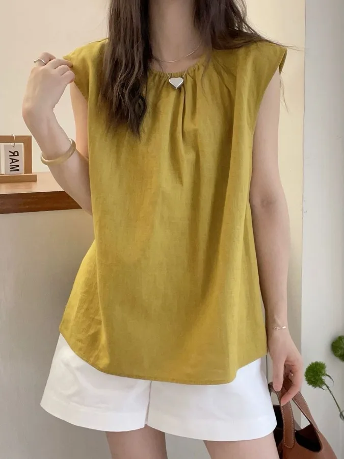 Stylish Korean Version Sleeveless Shirt for Women Summer Fashionable Meat Concealing Outerwear Polka Dot Print Casual Shirt
Stylish Korean Version Sleeveless Shirt for Women Summer Fashionable Meat Concealing Outerwear Polka Dot Print Casual Shirt