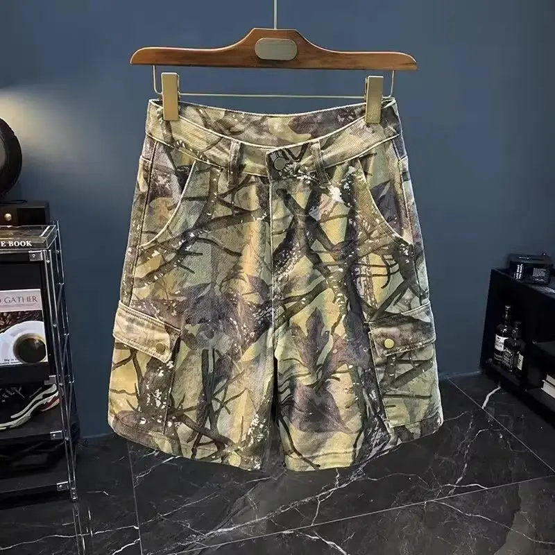 Foufurieux American Retro Washed Camouflage Denim Shorts for Men Trendy Loose Casual Straight Cargo Jeans Men Knee Length Pants
Foufurieux American Retro Washed Camouflage Denim Shorts for Men Trendy Loose Casual Straight Cargo Jeans Men Knee Length Pants