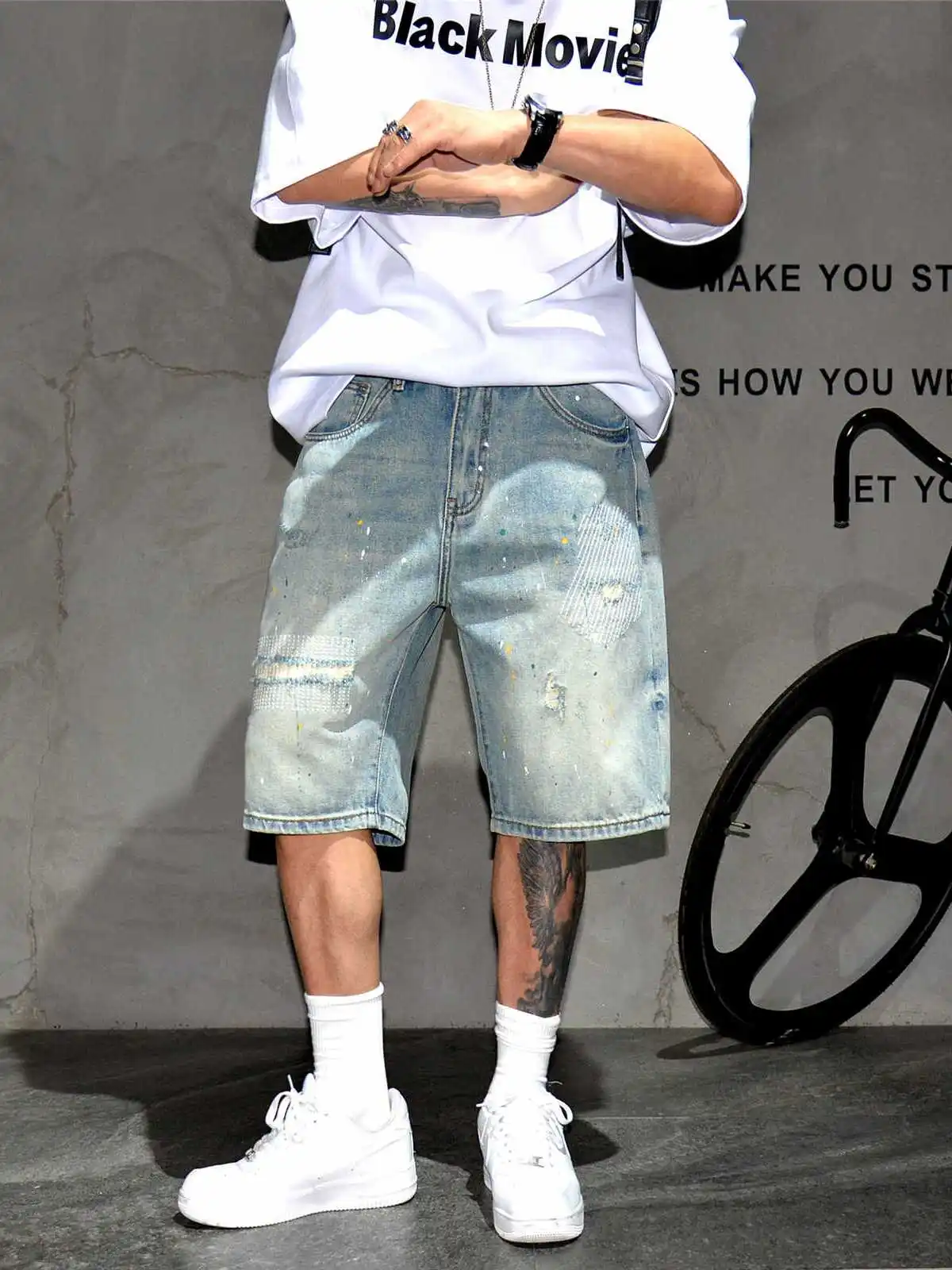 Мужские джинсовые орты в стиле ретро в американском стиле, длина пять четвертей, неэластичная краска, дизайн с отверстиями, повседневные прямые джинсы
Мужские джинсовые орты в стиле ретро в американском стиле, длина пять четвертей, неэластичная краска, дизайн с отверстиями, повседневные прямые джинсы