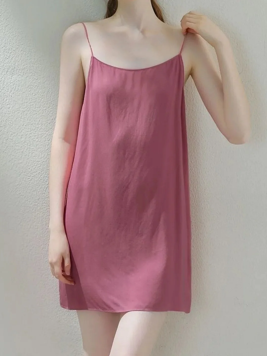 Summer Thin Strap Sleep Dress Women Extra Large Size 300 Pounds round Neck Sleeveless Home Clothes Pink Color Block Decoration
Summer Thin Strap Sleep Dress Women Extra Large Size 300 Pounds round Neck Sleeveless Home Clothes Pink Color Block Decoration