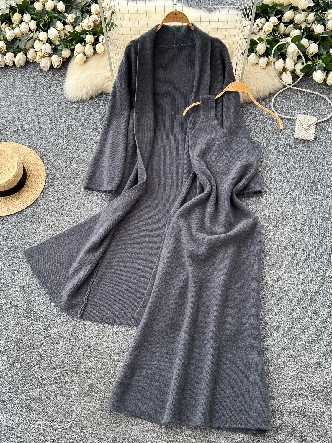 Women's Korean Style Suspender Knitted Dress Causal Sweater Jacket Top Two Pieces Set
Women's Korean Style Suspender Knitted Dress Causal Sweater Jacket Top Two Pieces Set