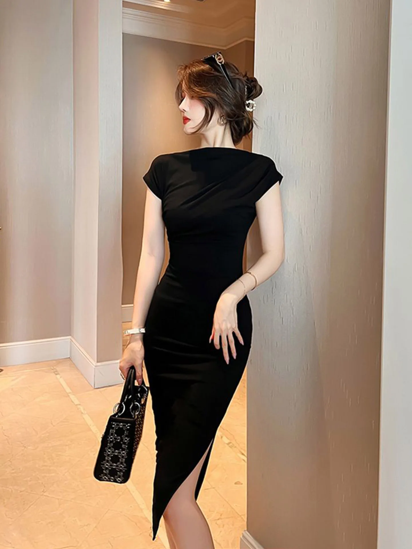 Elegant Slimming Wrap Dress Women's Summer New High Waist Pleated Design Sensation Korean Style Commute Long Skirt Dress
Elegant Slimming Wrap Dress Women's Summer New High Waist Pleated Design Sensation Korean Style Commute Long Skirt Dress