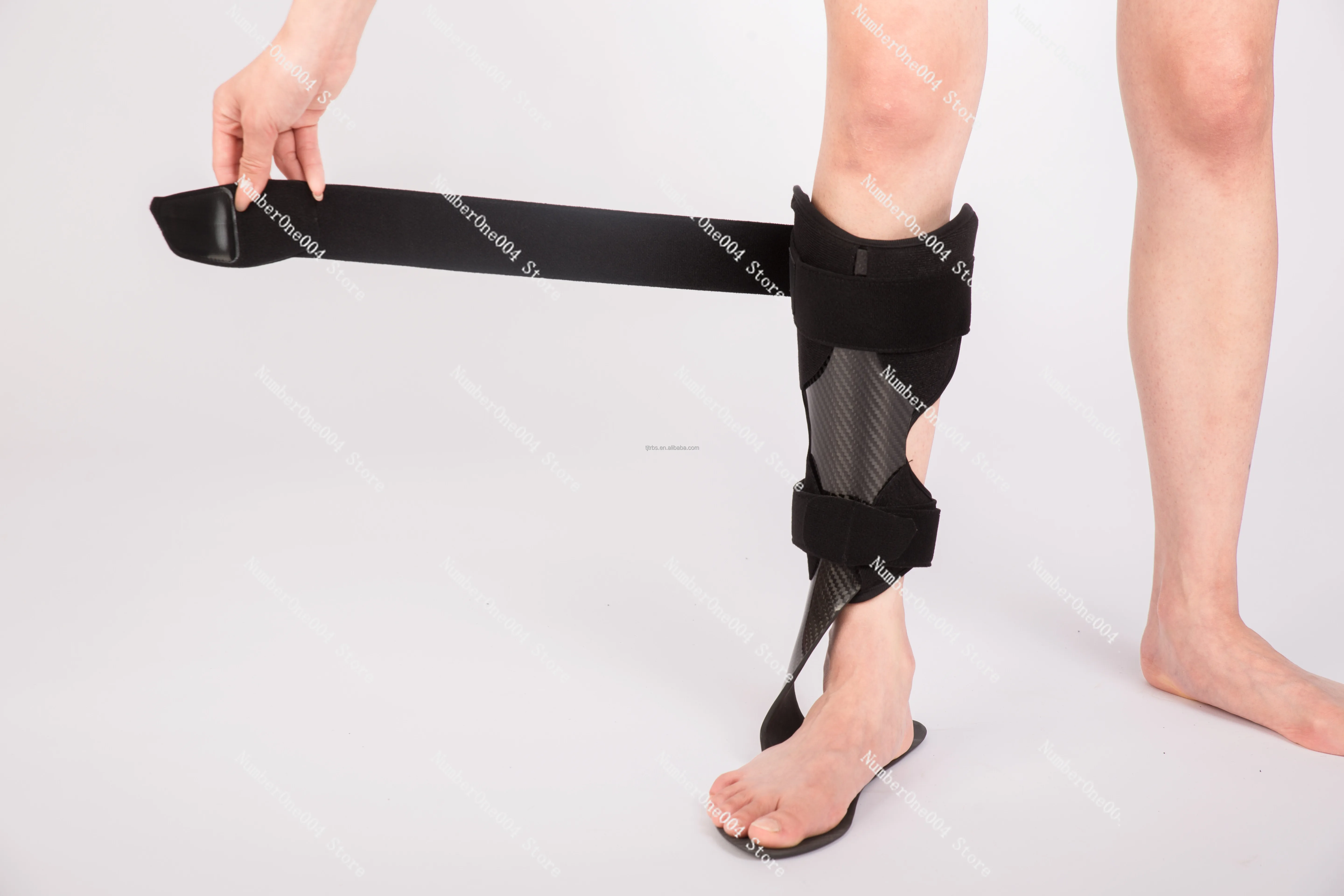 Ортопедический ортез для стопы из углеродного волокна AFO, ночной фиксатор при отвисании стопы, ортез для голеностопного сустава
Ортопедический ортез для стопы из углеродного волокна AFO, ночной фиксатор при отвисании стопы, ортез для голеностопного сустава