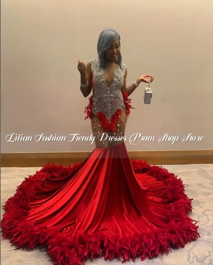 Sparkling Diamond Prom Dress Celebrity Gowns Red Sexy Feather African Wedding Evening Dresses See Through Mesh Party Customised
Sparkling Diamond Prom Dress Celebrity Gowns Red Sexy Feather African Wedding Evening Dresses See Through Mesh Party Customised