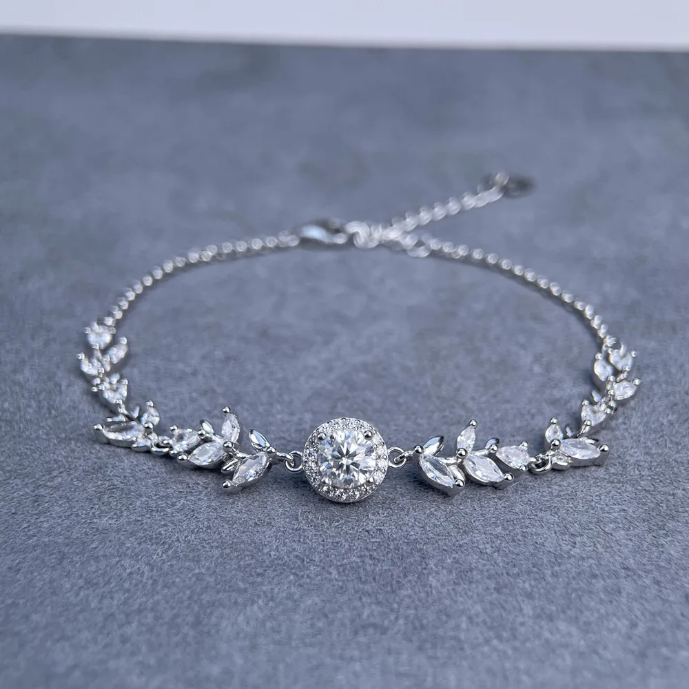 S925 Rhodium Plated 0.5CT D Color Moissanite Wheat Sheaf Bracelet for Women - Adjustable, GRA Certified, Elegant Jewelry Gift.
S925 Rhodium Plated 0.5CT D Color Moissanite Wheat Sheaf Bracelet for Women - Adjustable, GRA Certified, Elegant Jewelry Gift.