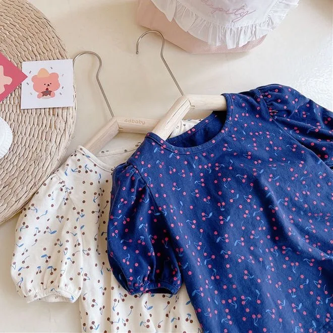 2023 summer new product girl baby floral bubble sleeve short sleeve T-shirt Korean version tide cotton cherry blossom top
2023 summer new product girl baby floral bubble sleeve short sleeve T-shirt Korean version tide cotton cherry blossom top