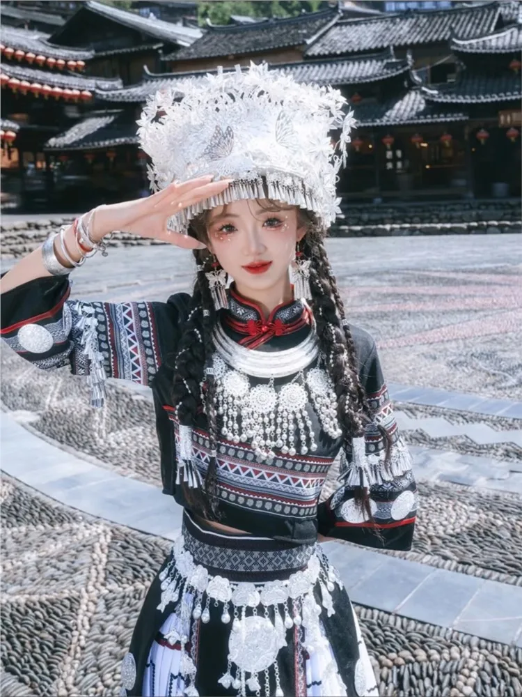Ethnic costumes wedding gowns dresses performances exotic style clothing dances photography travel
Ethnic costumes wedding gowns dresses performances exotic style clothing dances photography travel