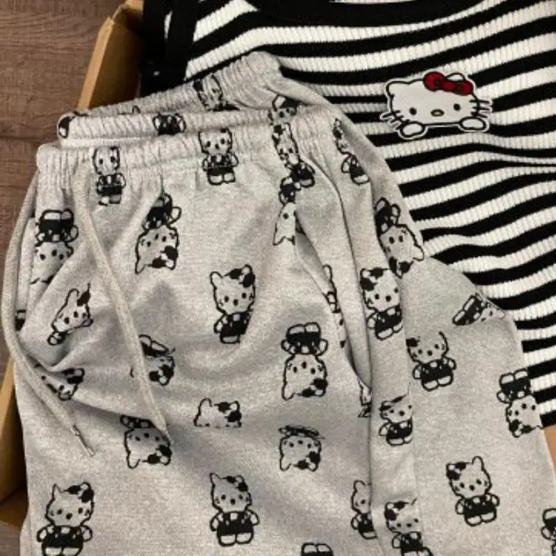 Sanrios Cartoon Pajamas Hello Kittys Summer Suspenders Shorts Girls Sweet Fashion Comfortable Home Clothes Gift for Girlfriend
Sanrios Cartoon Pajamas Hello Kittys Summer Suspenders Shorts Girls Sweet Fashion Comfortable Home Clothes Gift for Girlfriend