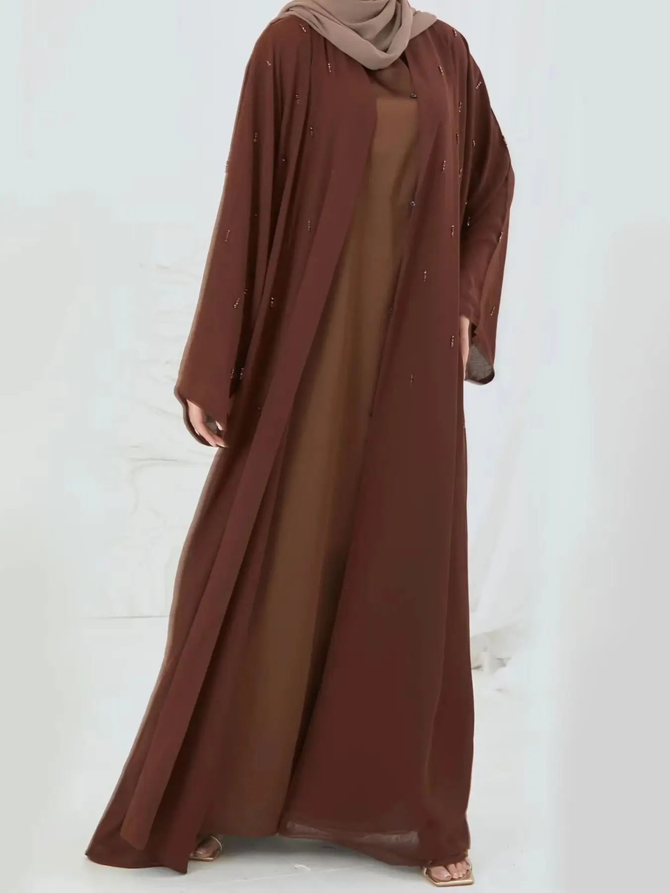 Factory outelts Beading Muslim Dress Long abayas Robes Fancy Maxi Opened Abaya French Stylish Modesty Islamic Dress Wy2205
Factory outelts Beading Muslim Dress Long abayas Robes Fancy Maxi Opened Abaya French Stylish Modesty Islamic Dress Wy2205