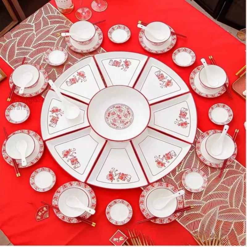 New Year's Eve dinner, ceramic platter tableware, Chinese New Year reunion combination, household round table, dishes
New Year's Eve dinner, ceramic platter tableware, Chinese New Year reunion combination, household round table, dishes