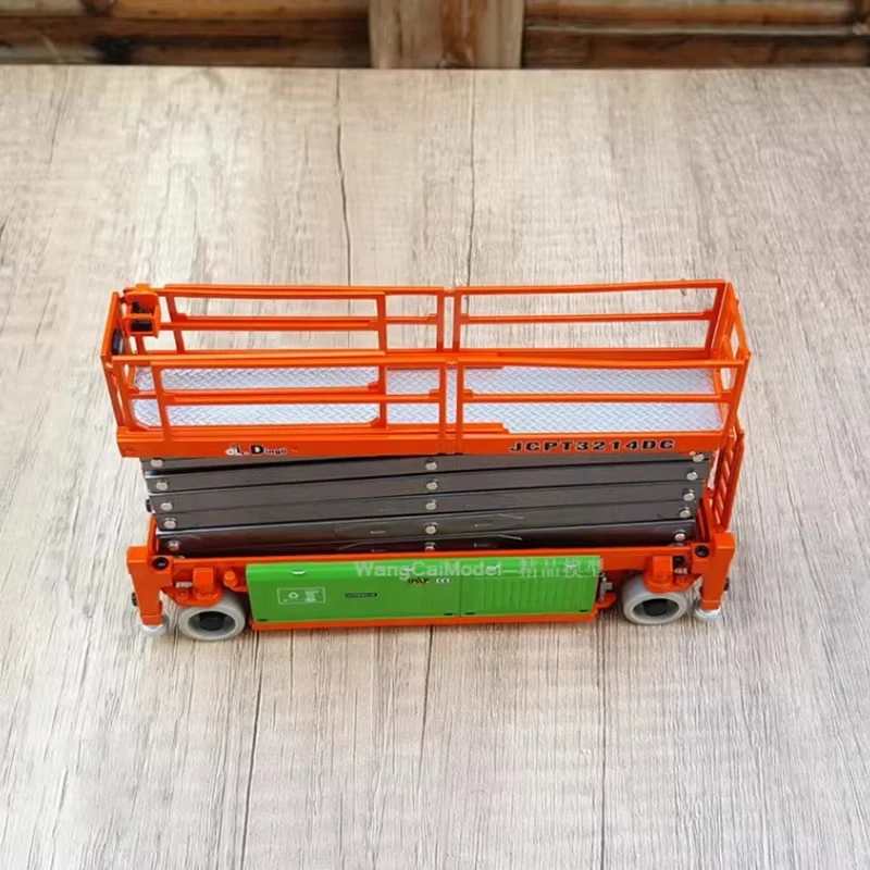 Diecast 1:35 Scale Dingli Self-propelled Scissor Type Aerial Work Platform Alloy Engineering Model Collection Souvenir Gift
Diecast 1:35 Scale Dingli Self-propelled Scissor Type Aerial Work Platform Alloy Engineering Model Collection Souvenir Gift