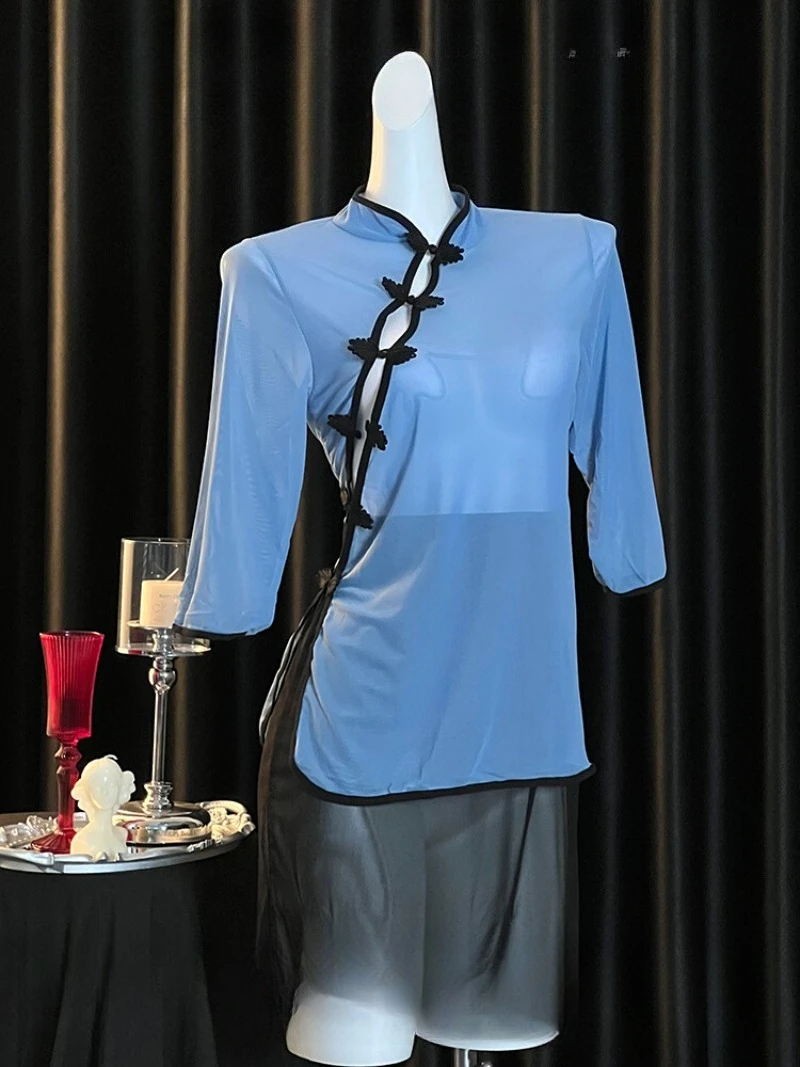 Модифицированная сетчатая униформа Cheongsam в китайском стиле с длинными рукавами в стиле ретро, с наклонными разрезами и пуговицами, Республика Китайский стиль
Модифицированная сетчатая униформа Cheongsam в китайском стиле с длинными рукавами в стиле ретро, с наклонными разрезами и пуговицами, Республика Китайский стиль