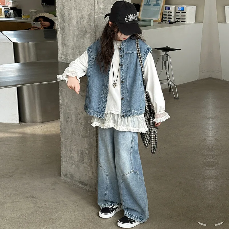 junior girls 3pcs denim sets autumn lace patchwork long sleeve undershirt+Single-breasted vest+Wide leg jean 4-14Y girls outfit
junior girls 3pcs denim sets autumn lace patchwork long sleeve undershirt+Single-breasted vest+Wide leg jean 4-14Y girls outfit