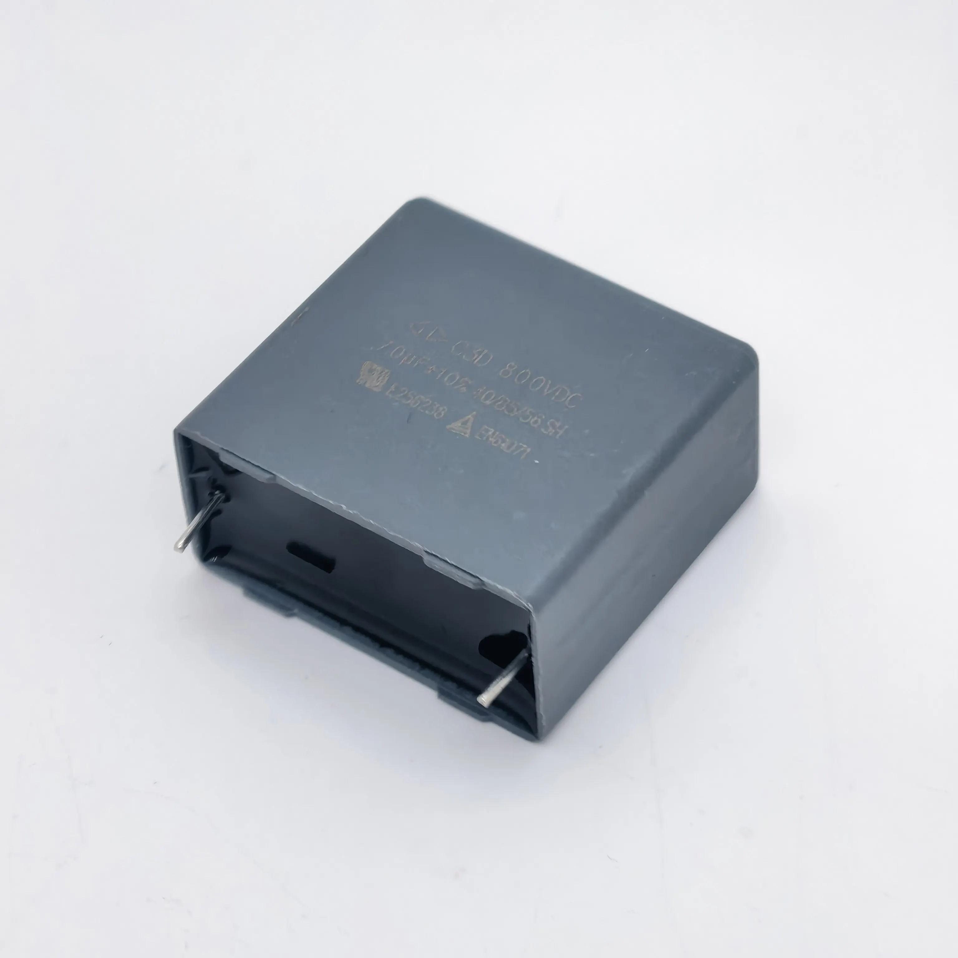 10 шт./C3D2K705K 7UF 800V P27.5mm полипропиленовый пленочный конденсатор, безопасный, неполяризованный.
10 шт./C3D2K705K 7UF 800V P27.5mm полипропиленовый пленочный конденсатор, безопасный, неполяризованный.