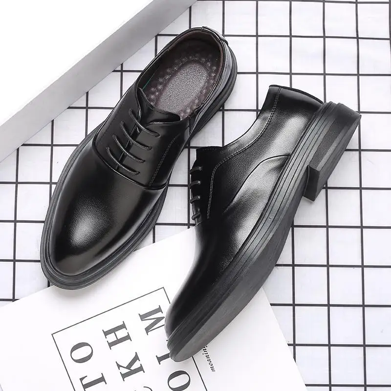 New Men's Carved Stitching Derby Shoes Lace-up Low Heel Classic Professional Business Fashion Men's Shoes
New Men's Carved Stitching Derby Shoes Lace-up Low Heel Classic Professional Business Fashion Men's Shoes