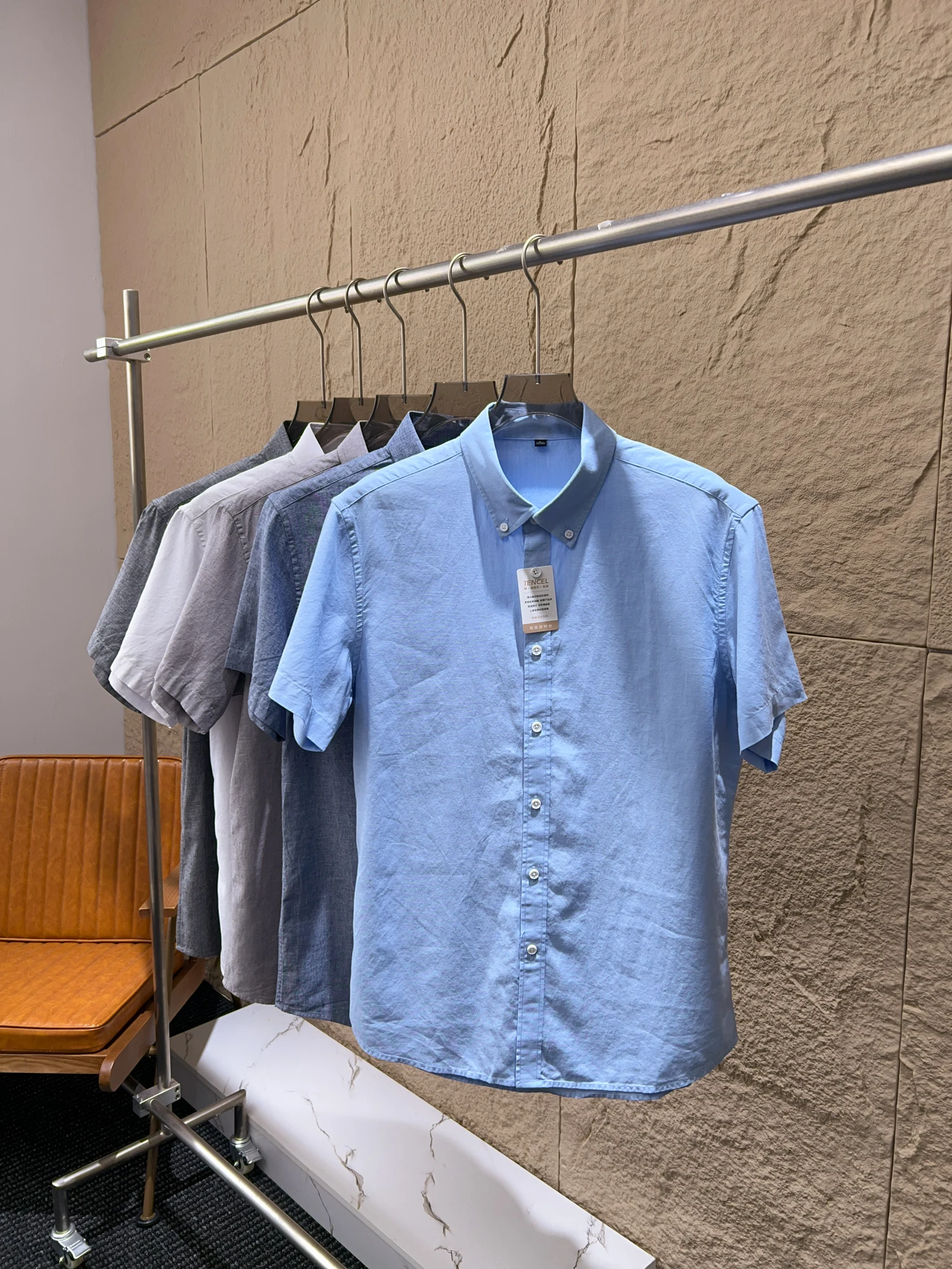 High-End Linen Cotton Casual Shirt for Men Comfortable Breathable Short Sleeve Business Commute Summer Shirt Loose Fit Style
High-End Linen Cotton Casual Shirt for Men Comfortable Breathable Short Sleeve Business Commute Summer Shirt Loose Fit Style