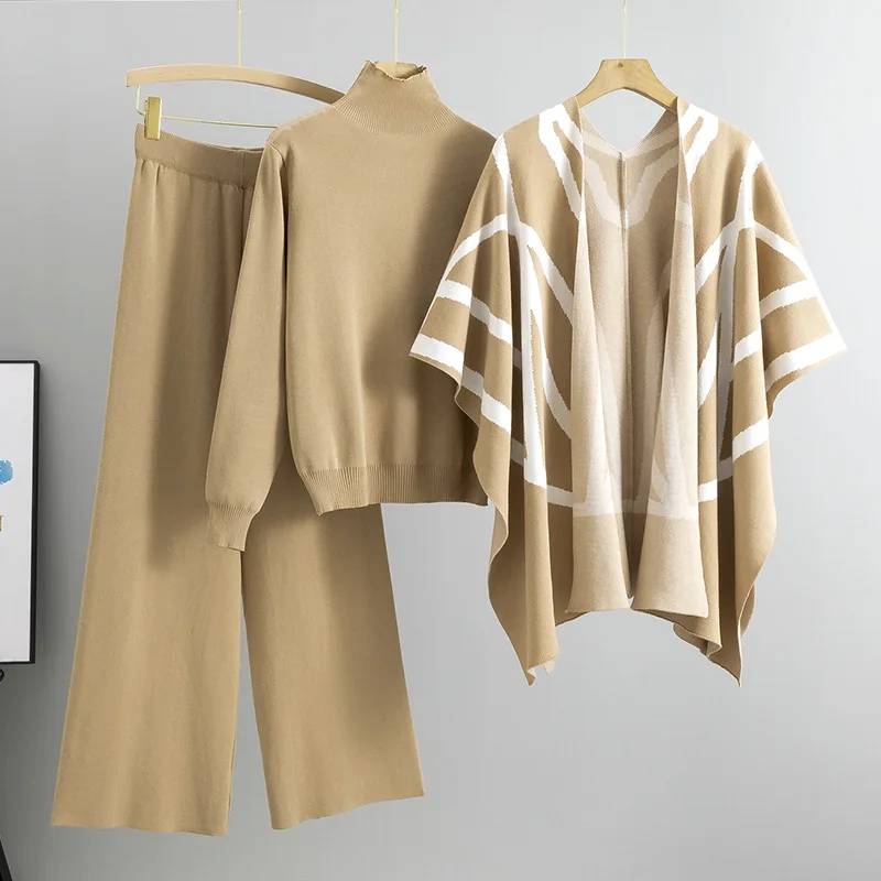 Женский трикотажный комплект из свитера, шали-накидки и брюк с широкими штанинами: элегантный, облегающий, универсальный повседневный наряд для офиса и отдыха
Женский трикотажный комплект из свитера, шали-накидки и брюк с широкими штанинами: элегантный, облегающий, универсальный повседневный наряд для офиса и отдыха