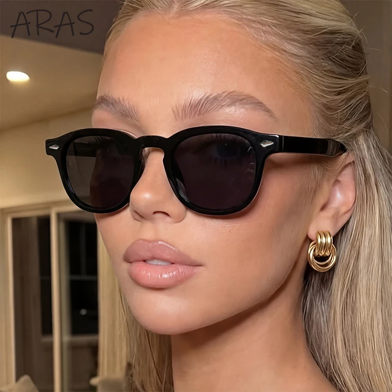 2026 Retro Square Photochromic Sunglasses Women Vintage Round Black Frame Shades Luxury Designer Classic Rivet Fashion Eyewear
2026 Retro Square Photochromic Sunglasses Women Vintage Round Black Frame Shades Luxury Designer Classic Rivet Fashion Eyewear
