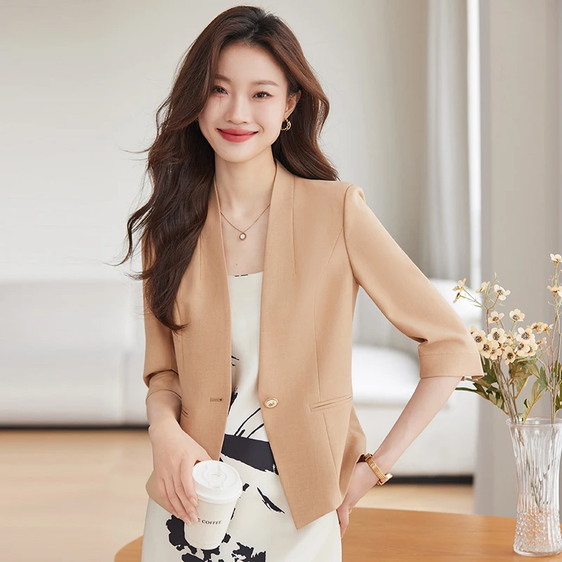 Elegant Khaki Women's Blazer Single-Button Casual Top Fashionable Summer 2026
Elegant Khaki Women's Blazer Single-Button Casual Top Fashionable Summer 2026