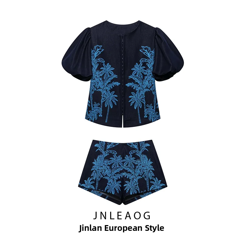 JNLEAOG Summer New Women's Fashion Bubble Sleeve Printed Top Shorts Set Front Button Design Floral Pattern Casual Outfit
JNLEAOG Summer New Women's Fashion Bubble Sleeve Printed Top Shorts Set Front Button Design Floral Pattern Casual Outfit