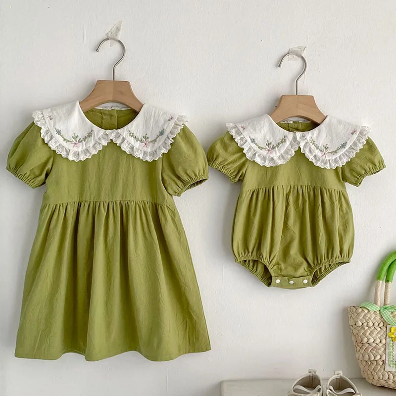 2025 New Summer Children Clothes Baby Girl Party Dress Short Sleeved Cotton Embroidery Splicing Romper Kids Princess Dresses
2025 New Summer Children Clothes Baby Girl Party Dress Short Sleeved Cotton Embroidery Splicing Romper Kids Princess Dresses