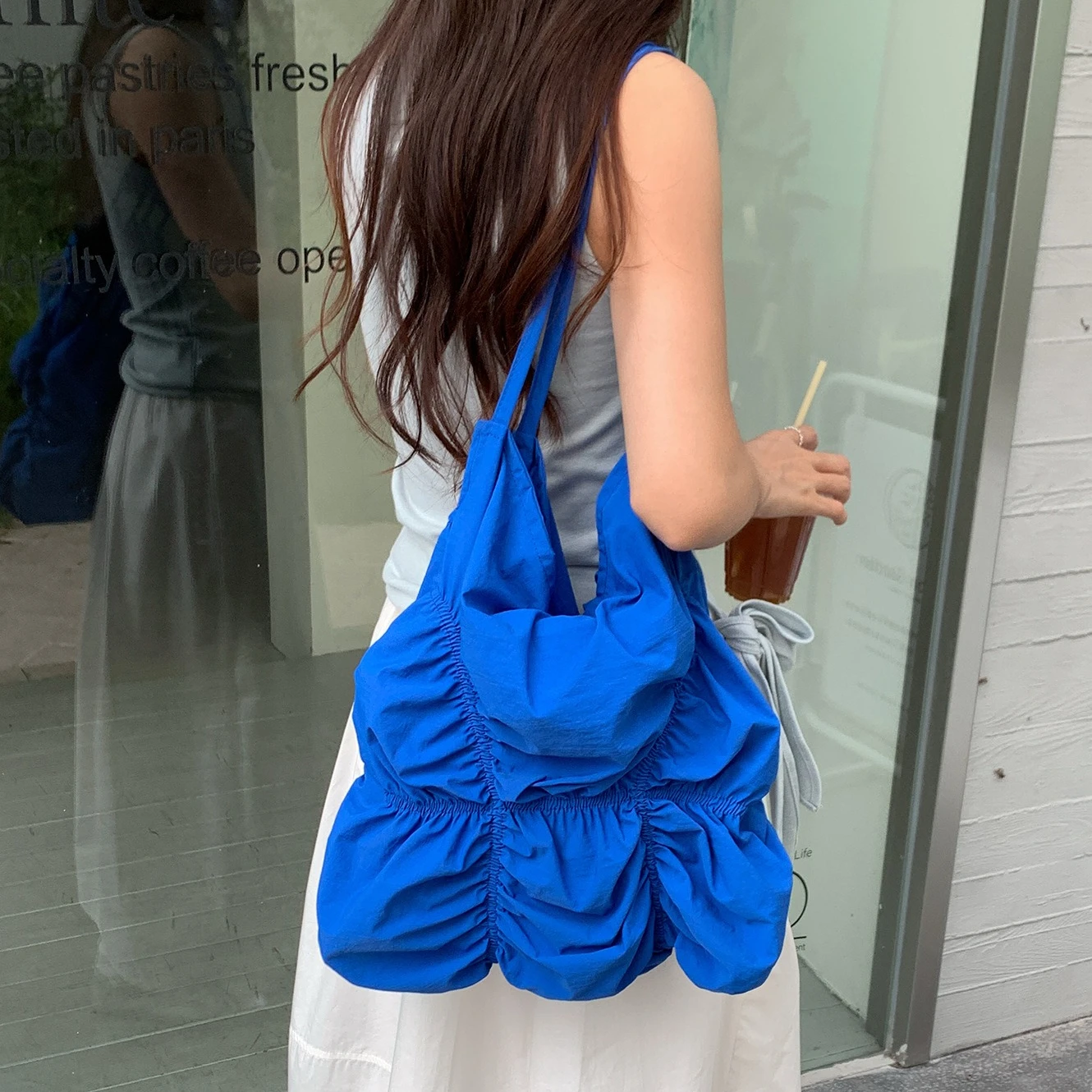 Kpop Women handbag Large Capacity Casual Soft Nylon Folds Lady Shoulder Bags Travel Light big totes bolsa feminina blue
Kpop Women handbag Large Capacity Casual Soft Nylon Folds Lady Shoulder Bags Travel Light big totes bolsa feminina blue