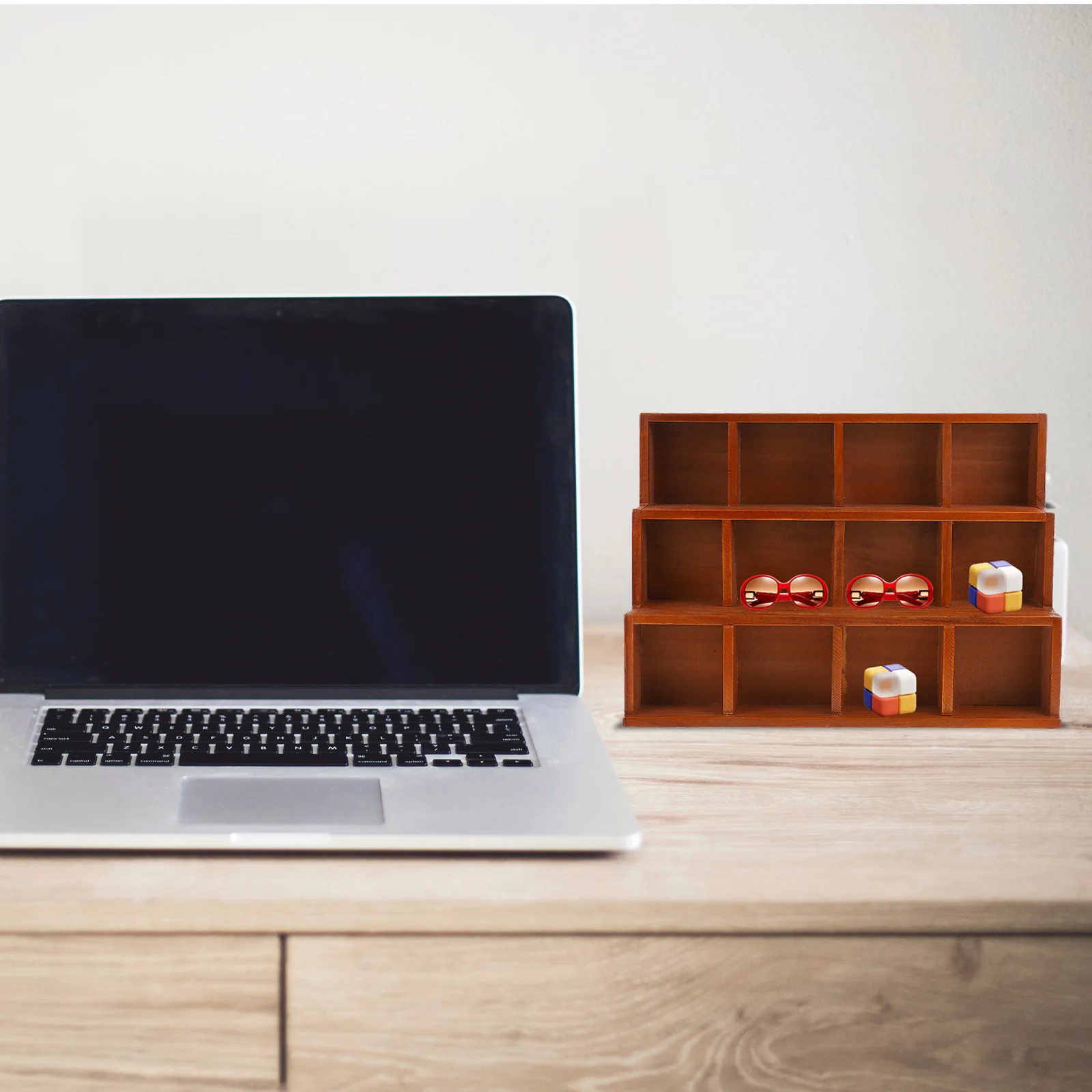 Деревянный органайзер с несколькими отделениями, прочный, компактный, настольный, настенный, для хранения мелочей, канцелярских принадлежностей, косметики, украшений
Деревянный органайзер с несколькими отделениями, прочный, компактный, настольный, настенный, для хранения мелочей, канцелярских принадлежностей, косметики, украшений