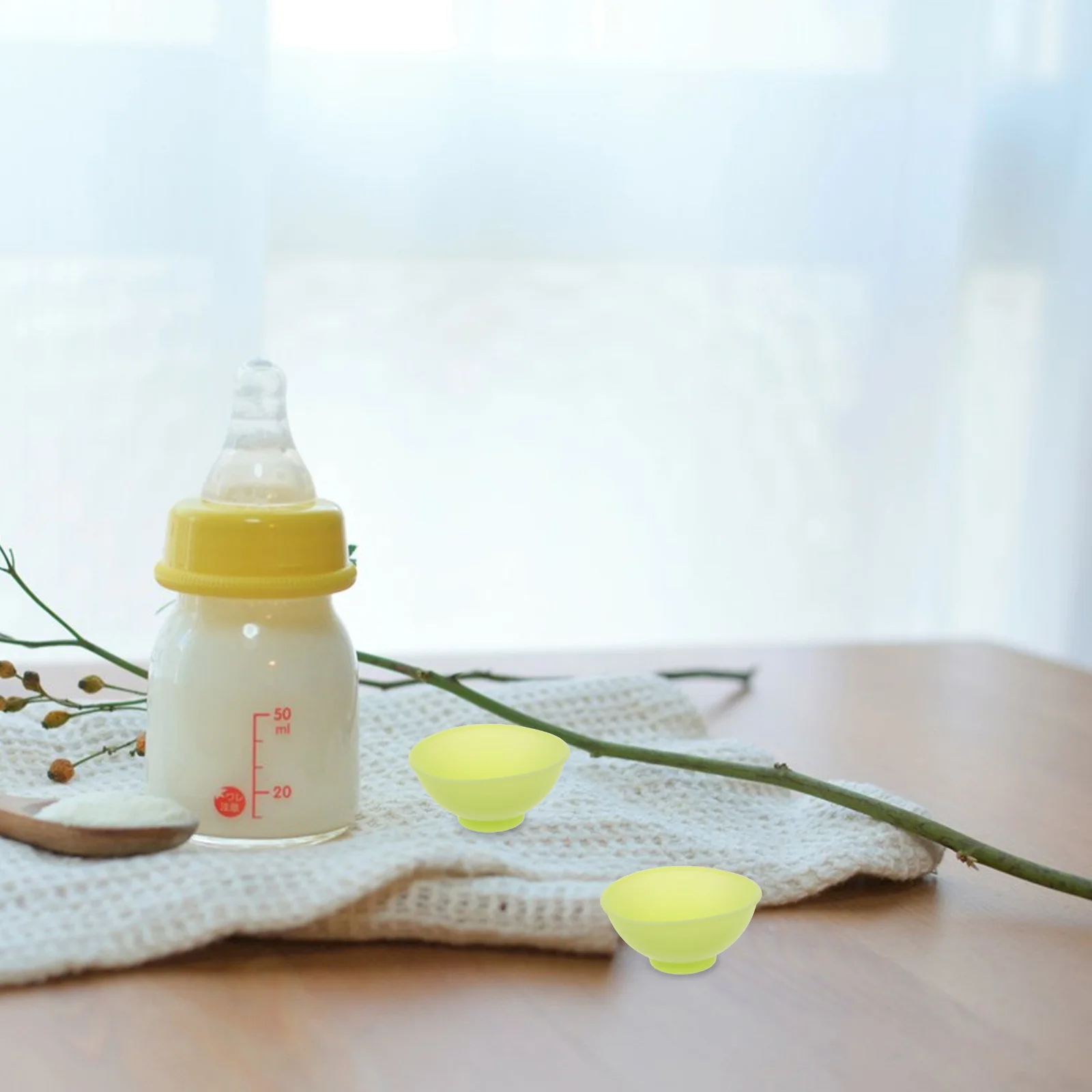 4Pcs Mini Silicone Bowls Compact Reusable Mixing Containers for Facial Mask Making Spa Cooking Seasoning Storage Solution
4Pcs Mini Silicone Bowls Compact Reusable Mixing Containers for Facial Mask Making Spa Cooking Seasoning Storage Solution